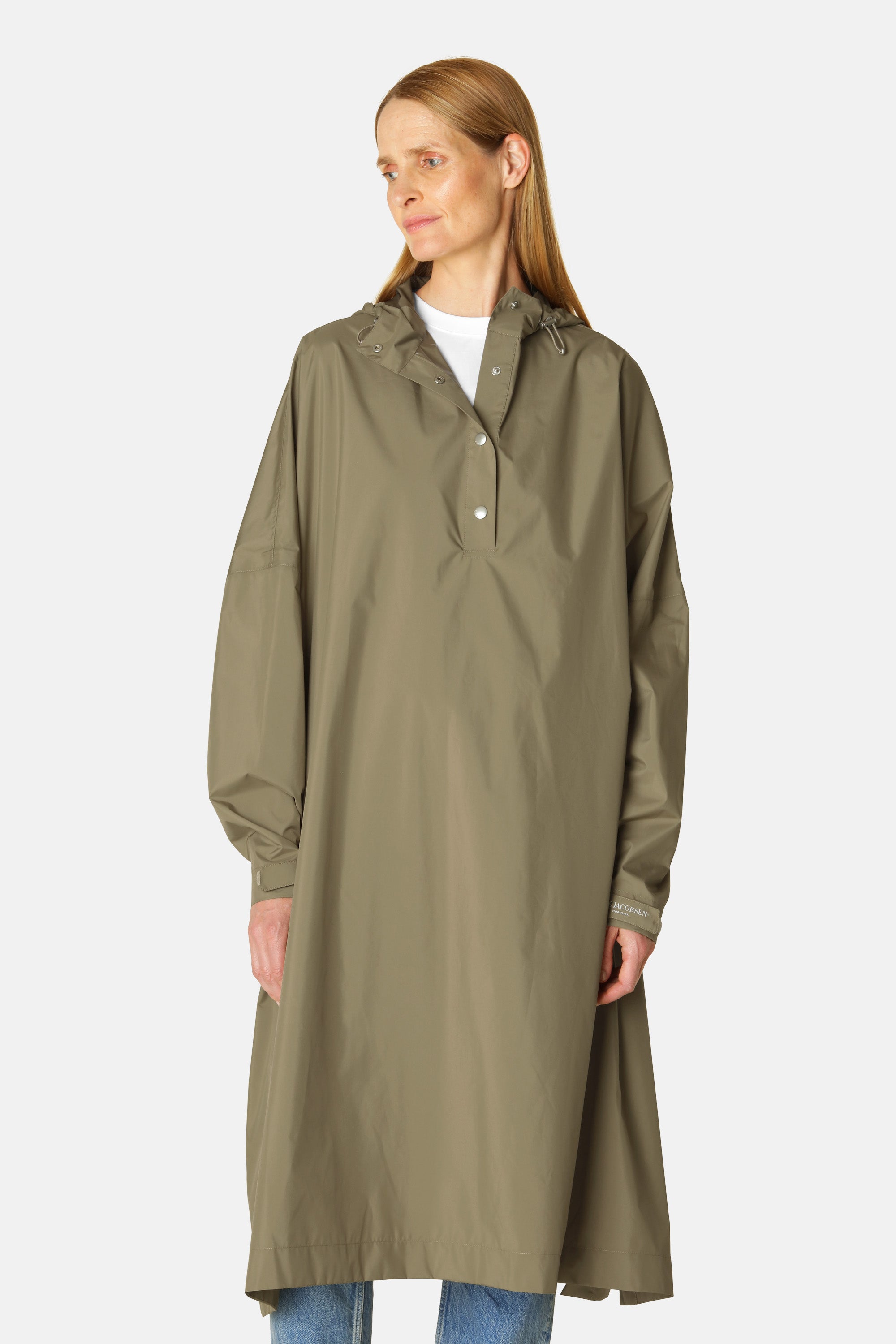 Ilse Jacobsen Hornbæk Rain Poncho w. Sleeves Poncho 496 Covert Green